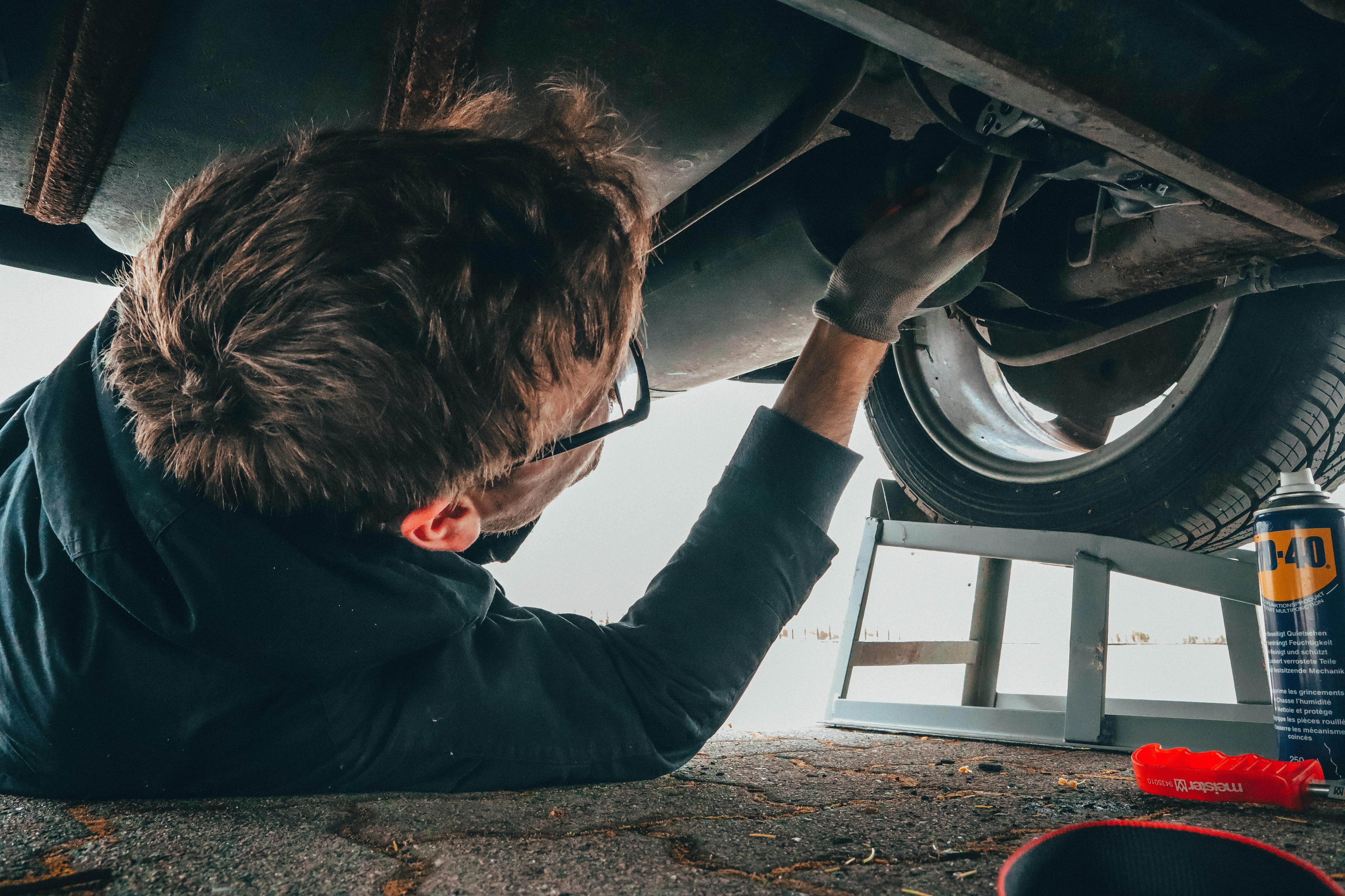 Honda-certified mechanic working in the service bay